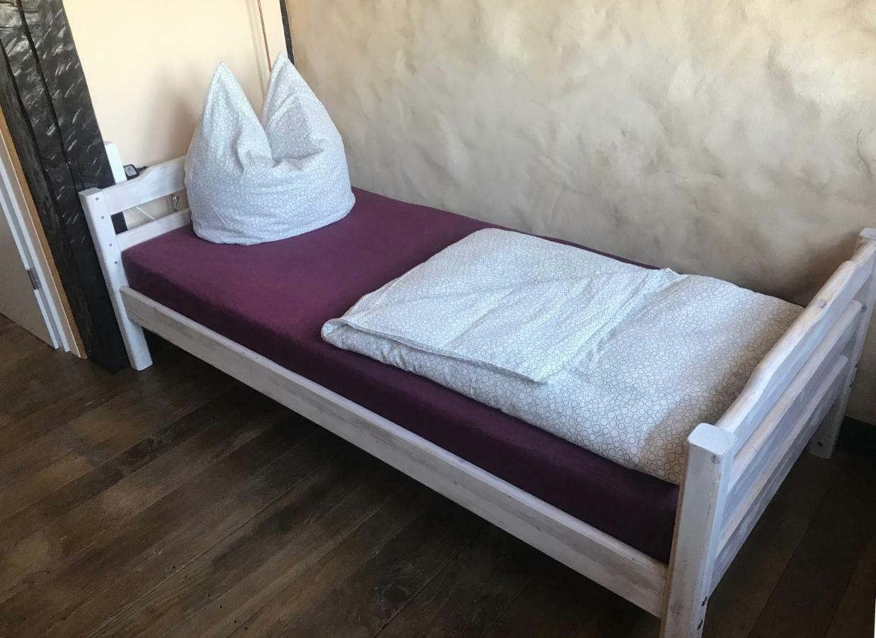 Ferienwohnung Wachstube Mit 3 Schlafraeumen Im Rittergut Leppersdorf Wachau ภายนอก รูปภาพ